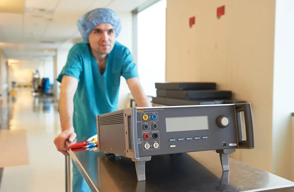 FLUKE QA-ES III Electrosurgery Analyzer - Image 2
